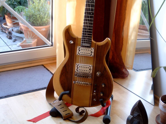 Ibanez st300 hotsell