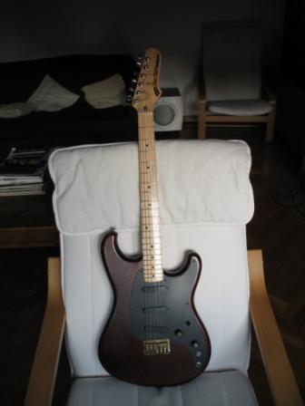 guitarfrontele