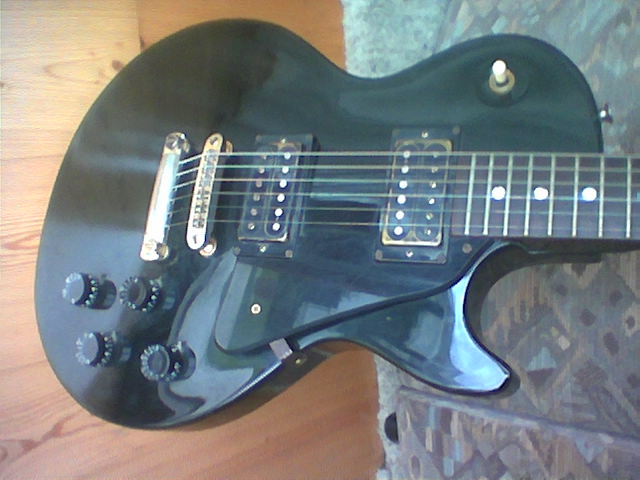 ibanezLP1